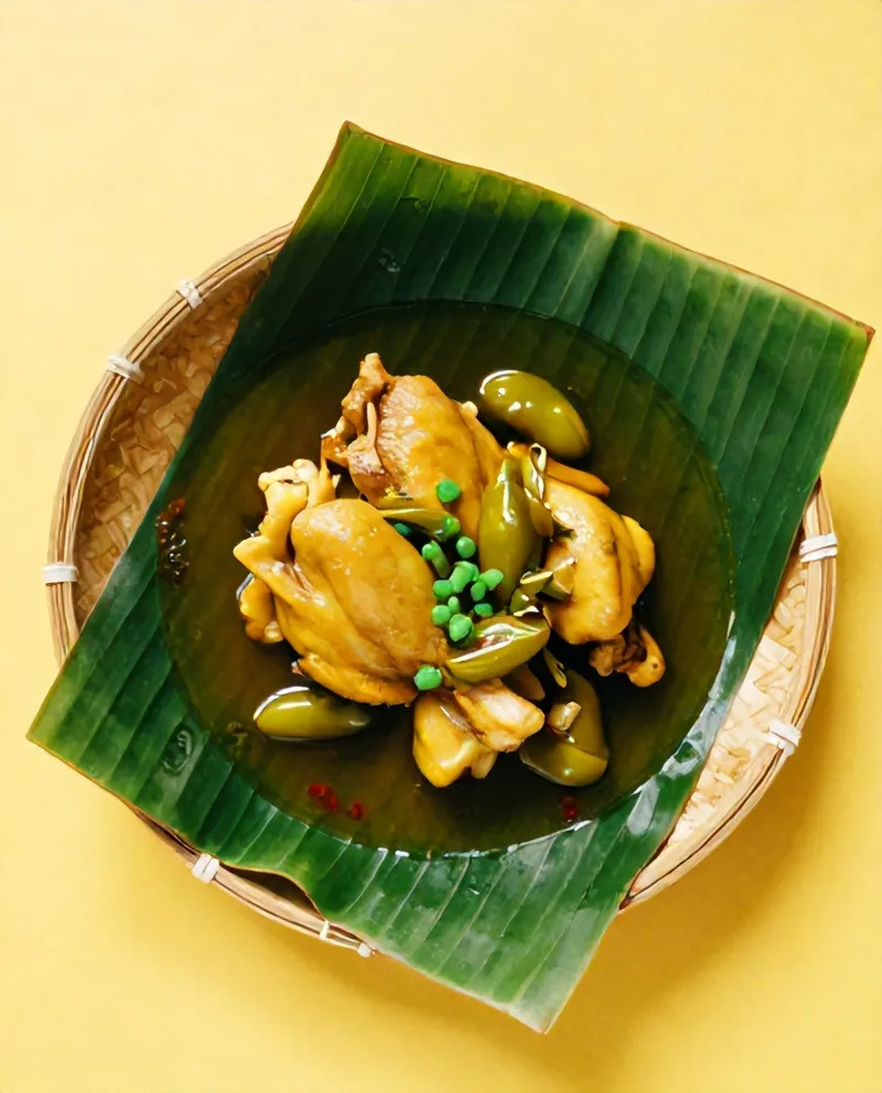 Garang asem dalam daun pisang