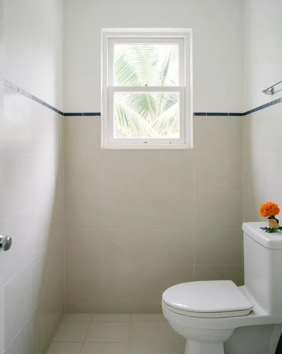 Kamar mandi dalam yang terang dan bersih